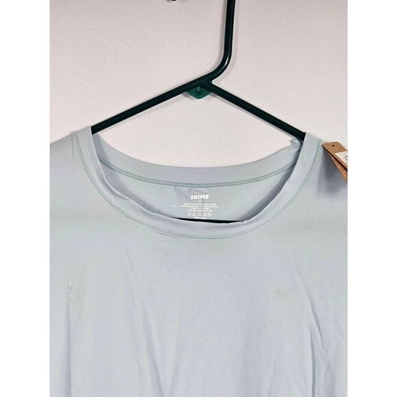 Skims cropped tee Nwt - Picture 2 of 8